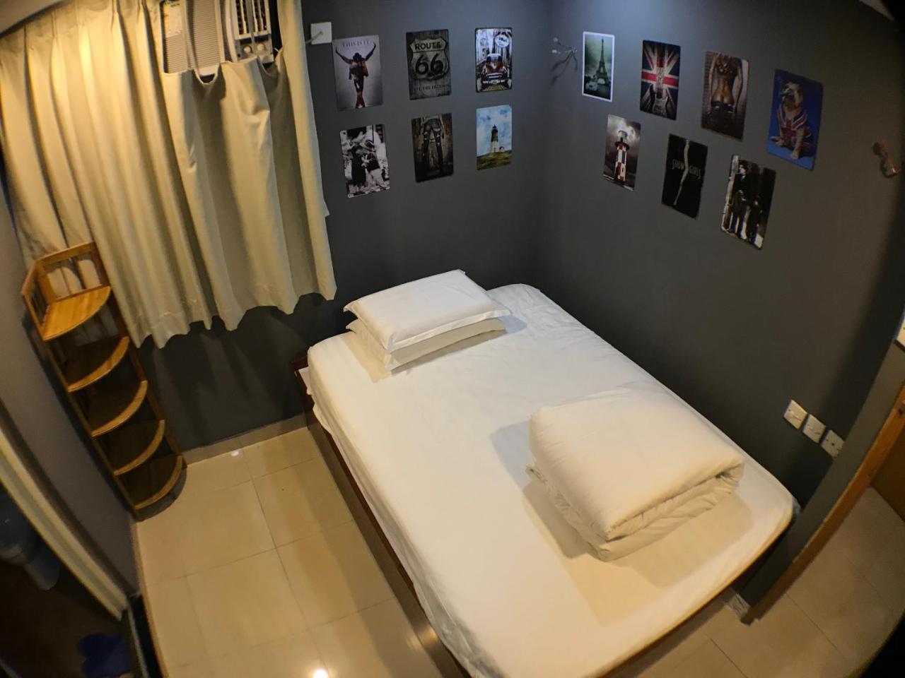 The House Wisma tamu *